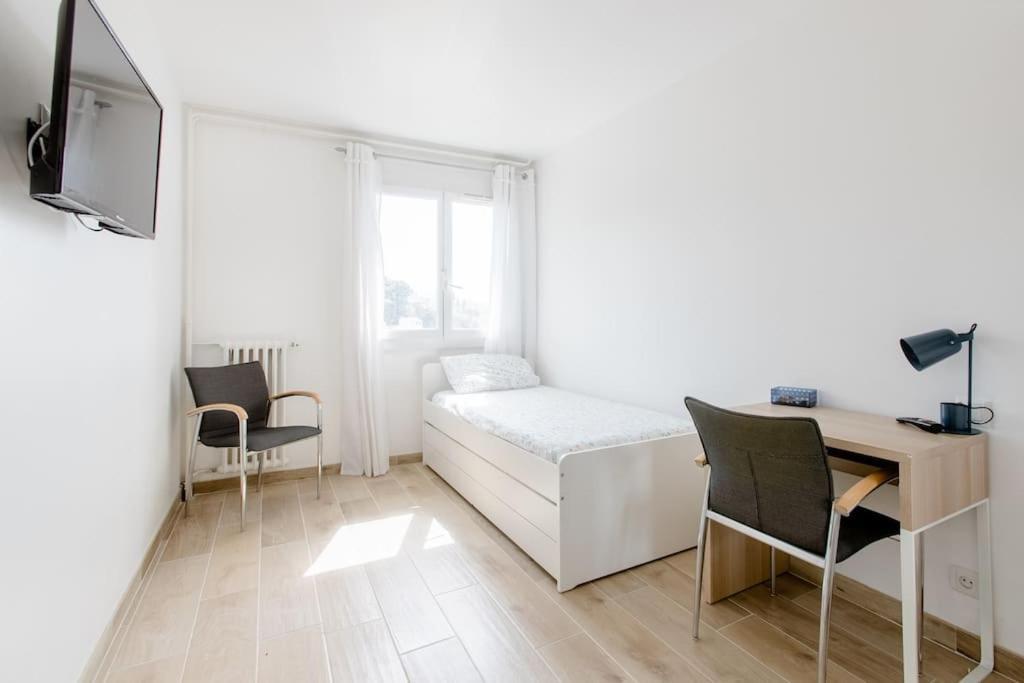Private Room In Renovated Apartment - Tram 1 Min Walk Nice Exteriér fotografie