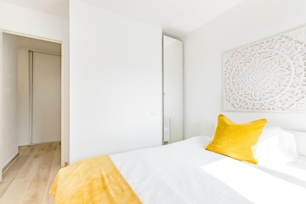 Private Room In Renovated Apartment - Tram 1 Min Walk Nice Exteriér fotografie